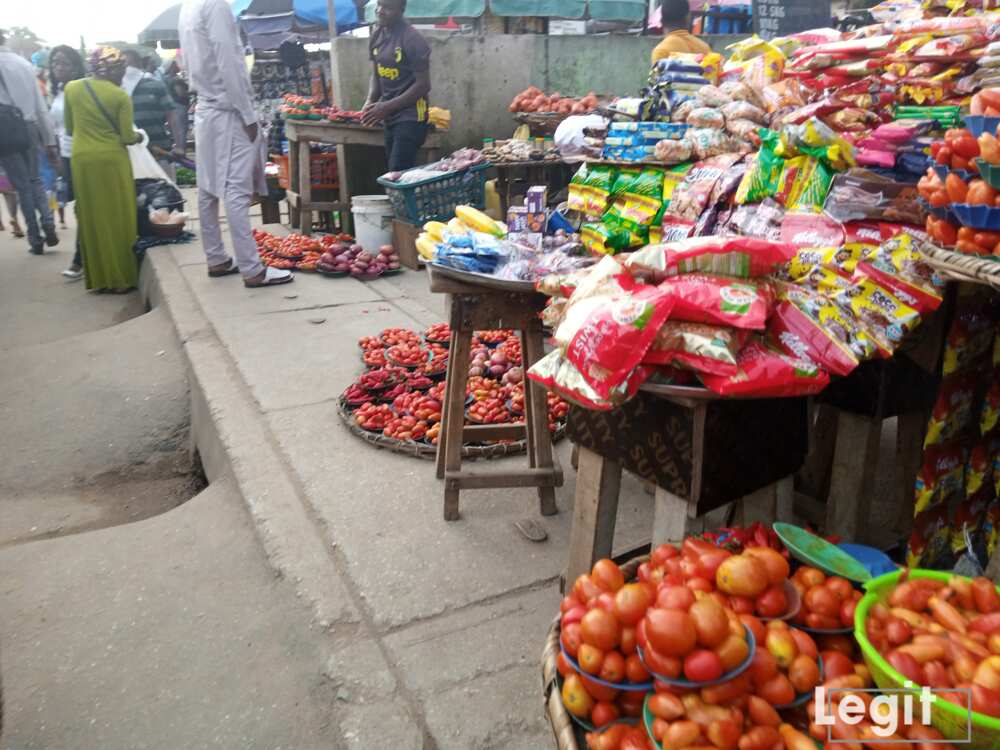 At the market, the Hausa/Benue tomato is scarce while the watery tomatoes, from the southwest, is available but expensive. Photo credit: Esther Odili