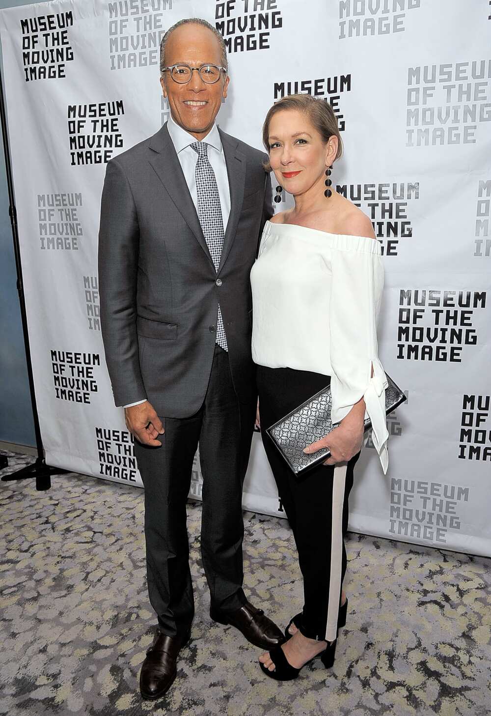Carol Hagen biography what is known about Lester Holt’s wife? Legit.ng