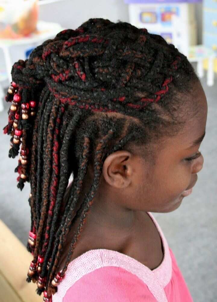 Weaving hairstyles for kids