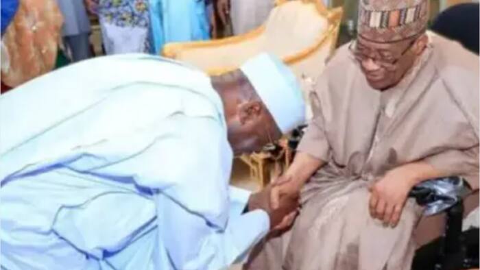 Karin Bayani: Atiku Abubakar Ya Yi Ganawar Sirri Da IBB A Gidansa Da Ke Minna