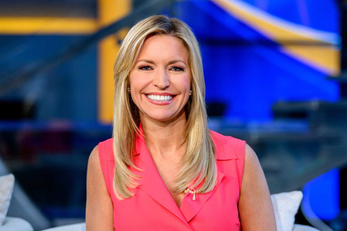 15 top Fox News female anchors most attractive presenters Luv68