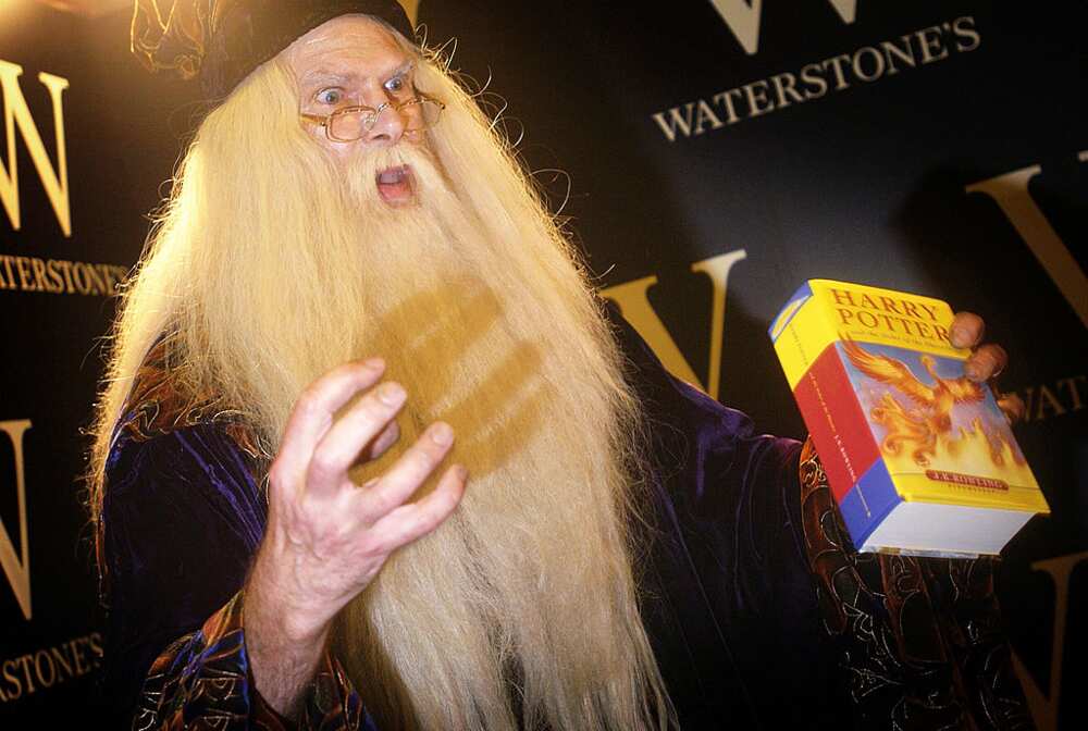 20 most famous wizards of all time from history and fiction 