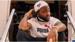 "Before una go put something inside": Video shows moment Davido covered his cup with handkerchief at an event