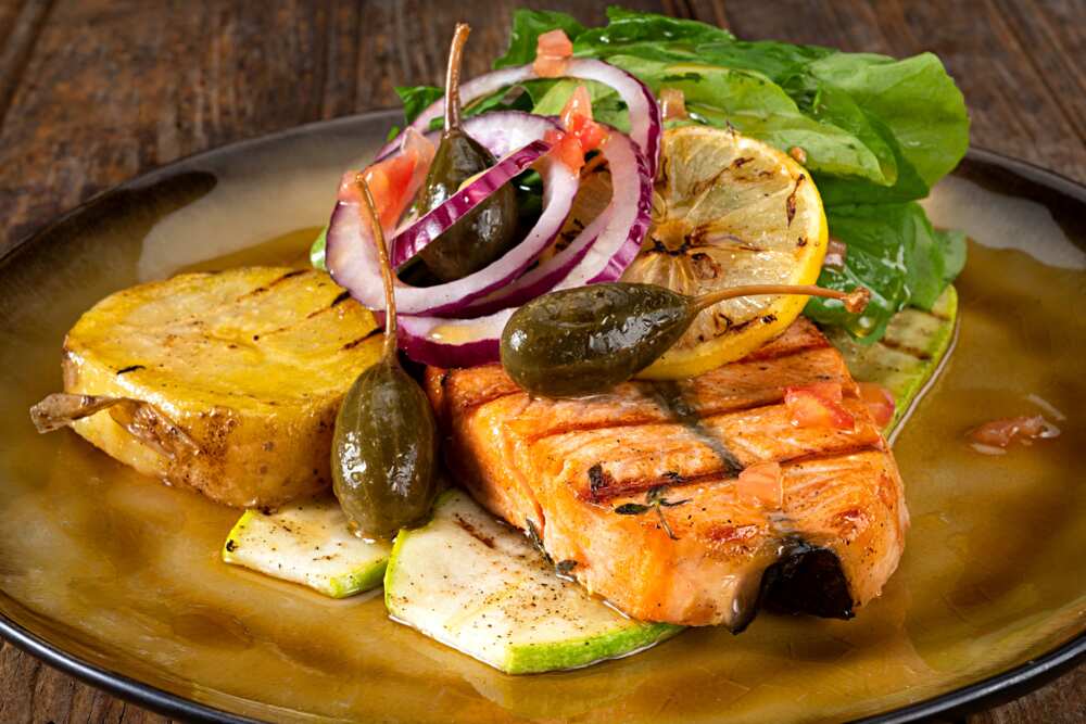 Salmón al horno Salmón al horno