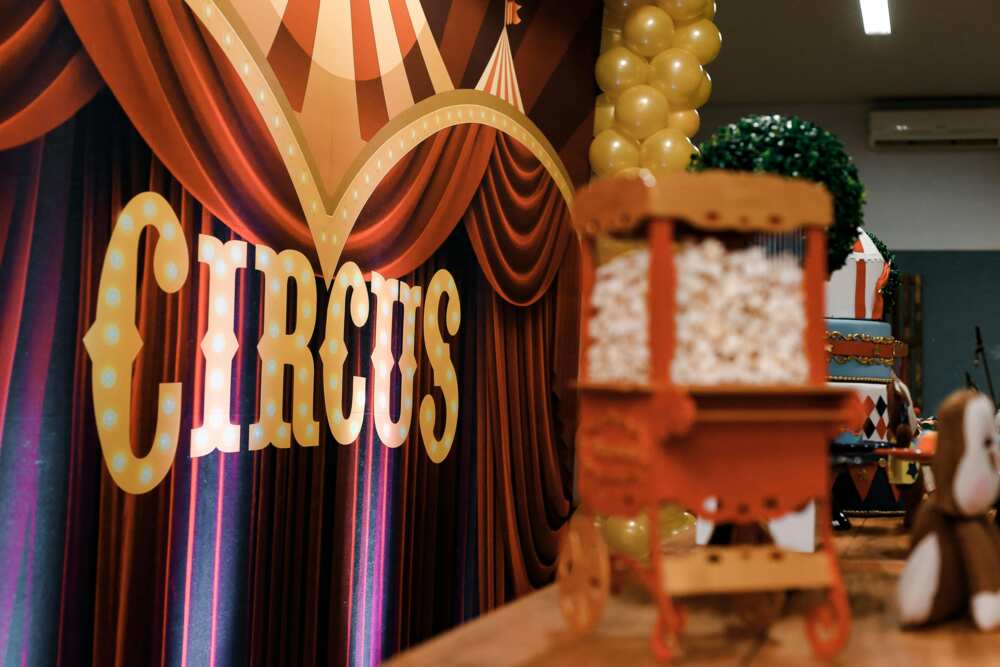 A circus-themed party