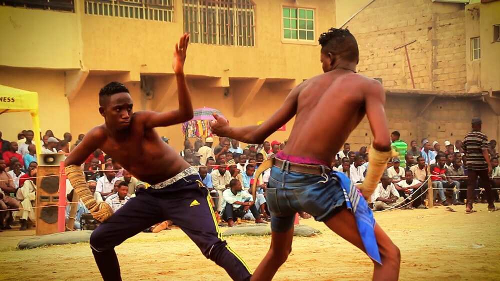 An rusa gidajen Dirama da Dambe guda 5 a Abuja An rusa gidajen Dirama da Dambe guda 5 a Abuja