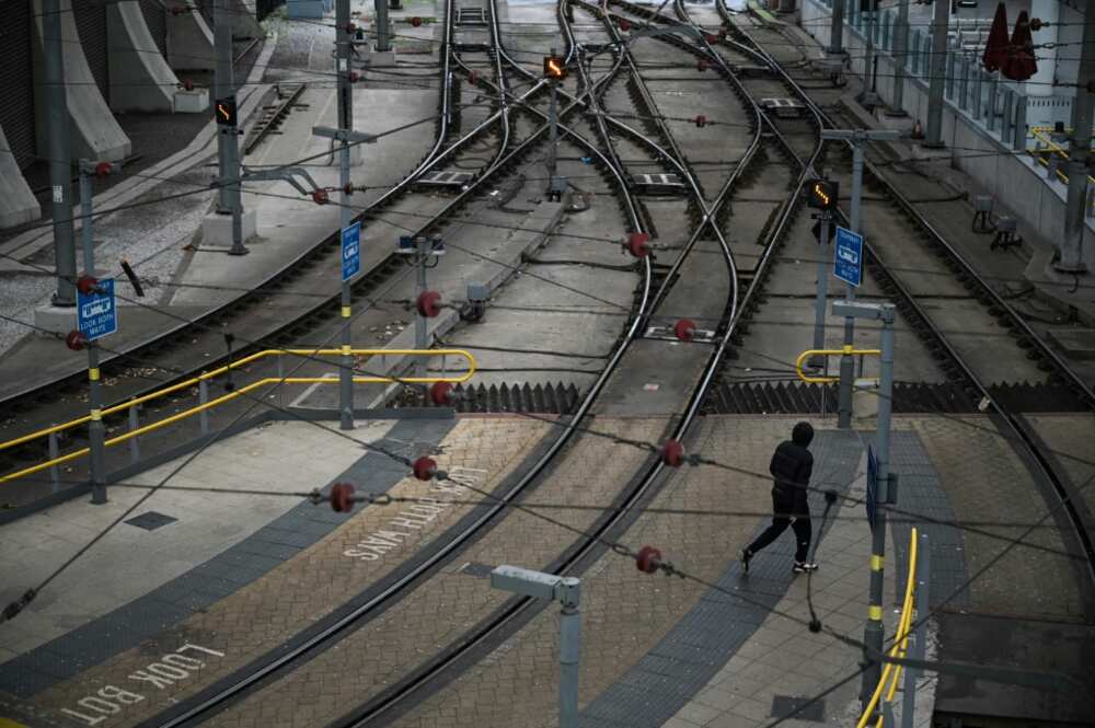 Train stations in the British capital were deserted or completely closed Train stations in the British capital were deserted or completely closed
