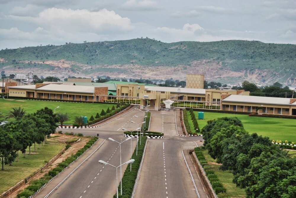 Jami'ar Gombe ta janye daga ASUU, ta nemi malamai su dawo bakin aiki Jami'ar Gombe ta janye daga ASUU, ta nemi malamai su dawo bakin aiki