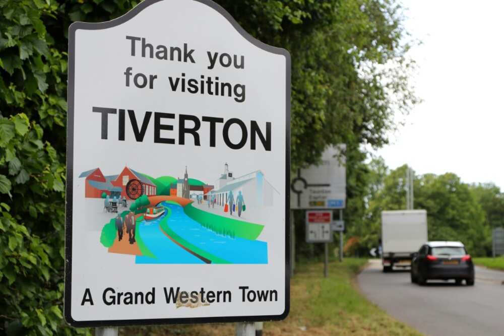 The smaller opposition Liberal Democrats are hoping to overturn at The Lib Dems the Conservative party's 24,000-majority in a by-election in Tiverton and Honiton in southwest England on Thursday The smaller opposition Liberal Democrats are hoping to overturn at The Lib Dems the Conservative party's 24,000-majority in a by-election in Tiverton and Honiton in southwest England on Thursday