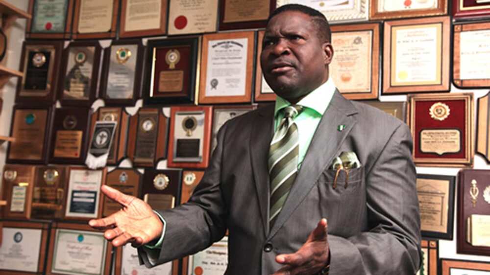 FBI ba isa ta kame Abba Kyari ba, babban lauya Mike Ozekhome ya caccaki Amurka FBI ba isa ta kame Abba Kyari ba, babban lauya Mike Ozekhome ya caccaki Amurka