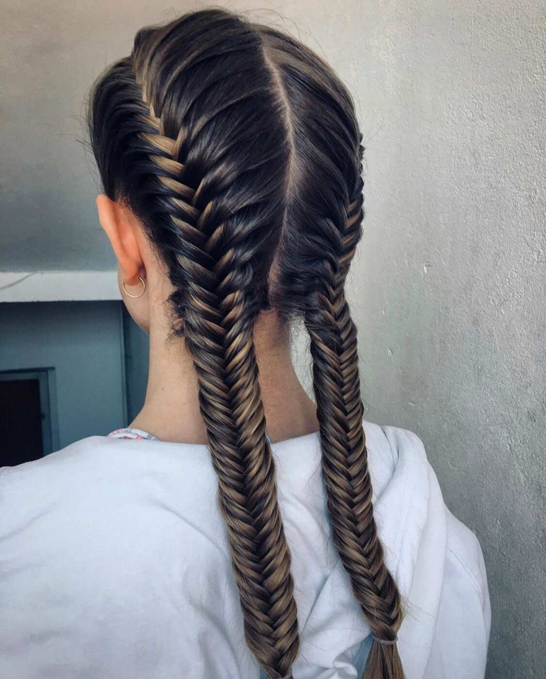 Loose Boho Chic Fishtail Braid on Long Platinum Blonde Hair - The Latest  Hairstyles for Men and Women (2020) - Hairstyleology