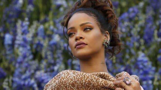 Singer Rihanna and dad had been feuding for some time now.