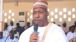 Ba Sauki: 'Yan Ta'addan ISWAP Sun Nutse Cikin Kogi a Kokarin Tserewa Luguden Wuta Na Dakarun Sojoji a Borno