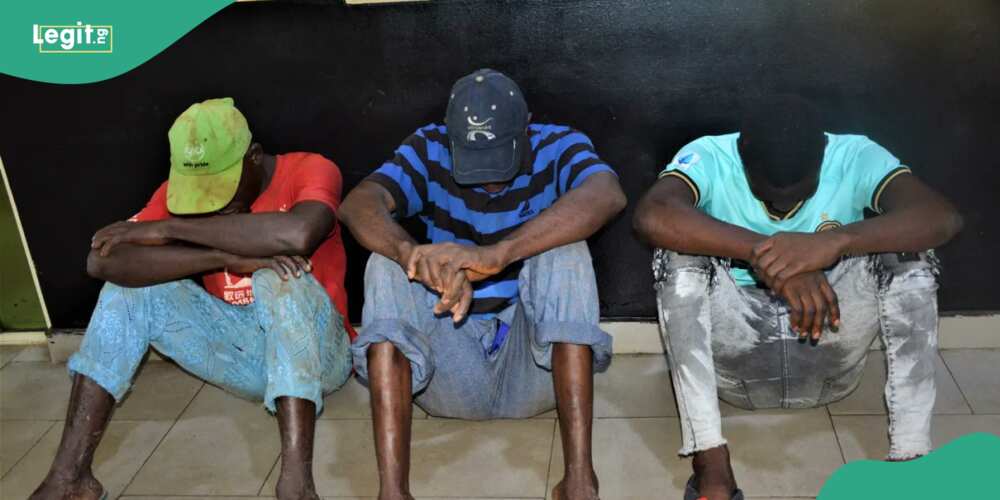 LAGESC Apprehend 5-man Syndicate for Extorting Pedestrians in Lagos