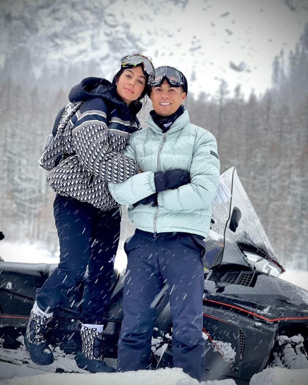 Cristiano Ronaldo's Partner Reveals How He Deals With Defeats Cristiano Ronaldo's Partner Reveals How He Deals With Defeats