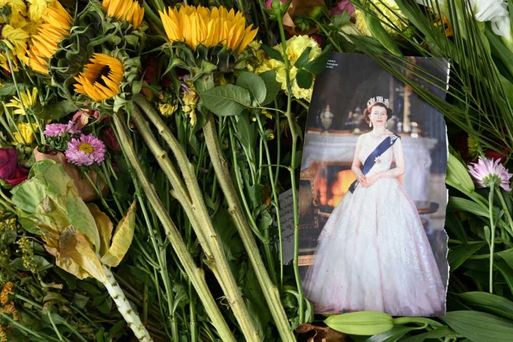 Flowers and tributes have been left in London's Green Park Flowers and tributes have been left in London's Green Park