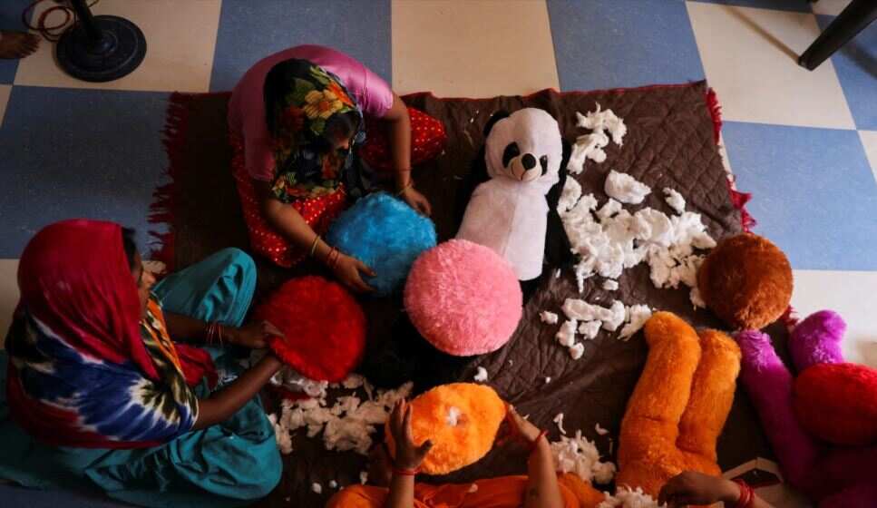 India Factory/Soft Toys/Cigarette Stubs