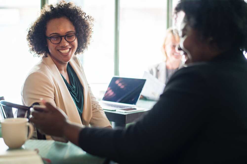 Warm atmosphere in the job interview