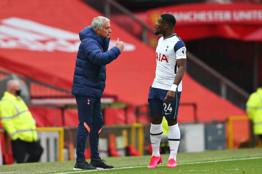 Jose Mourinho identified 2 weaklings in Tottenham's 6-1 triumph over Man United