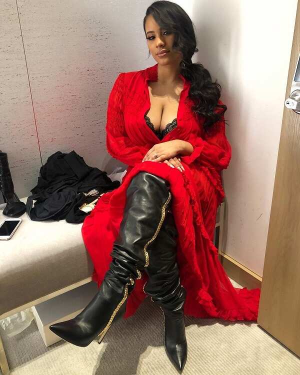 Cyn Santana looking amazing in red