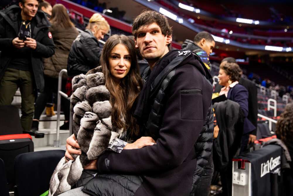 Boban Marjanovic of the Los Angeles Clippers poses with wife Milica News  Photo - Getty Images