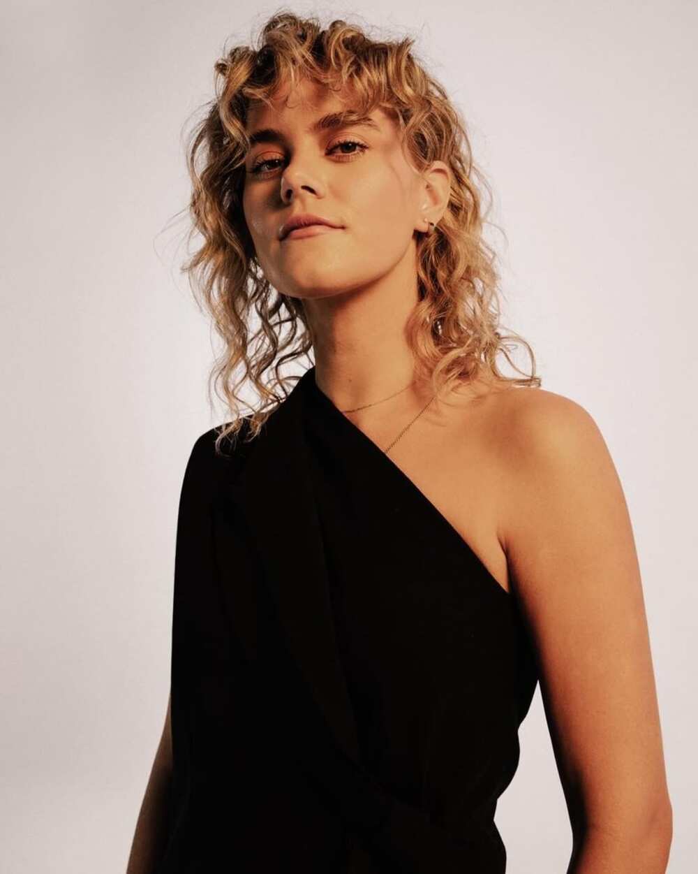 1000px x 1251px - Taya Smith's biography: age, height, birthday, husband, Hillsong - Legit.ng