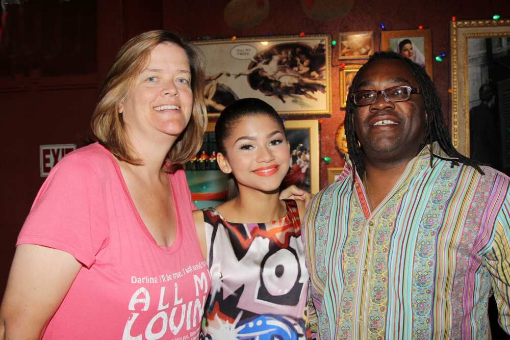 Zendaya's parents: Who are the young star's mother and father? - Legit.ng