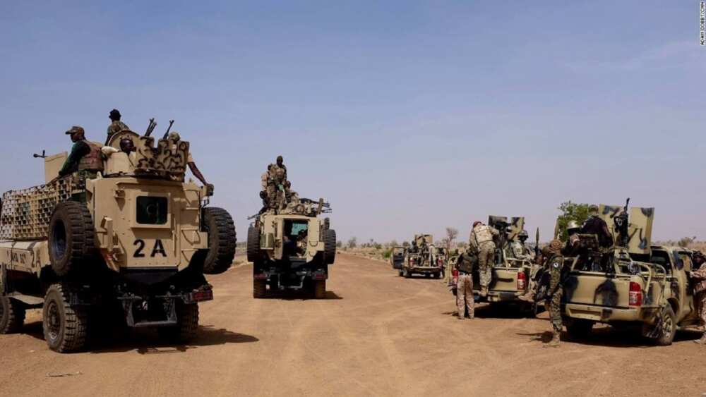 Tsaro: FG ta kaddamar sabon shirin tattaunawa da jama'a Tsaro: FG ta kaddamar sabon shirin tattaunawa da jama'a