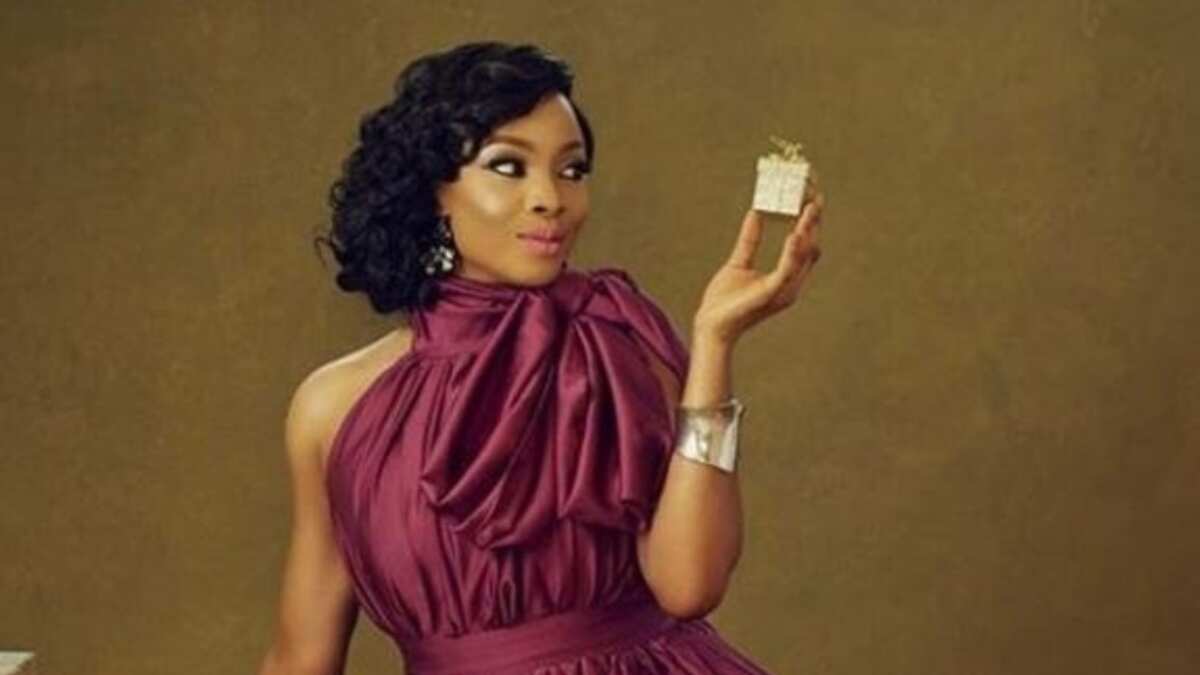 Toke Makinwa shares old Christmas photo to encourage her lonely fans