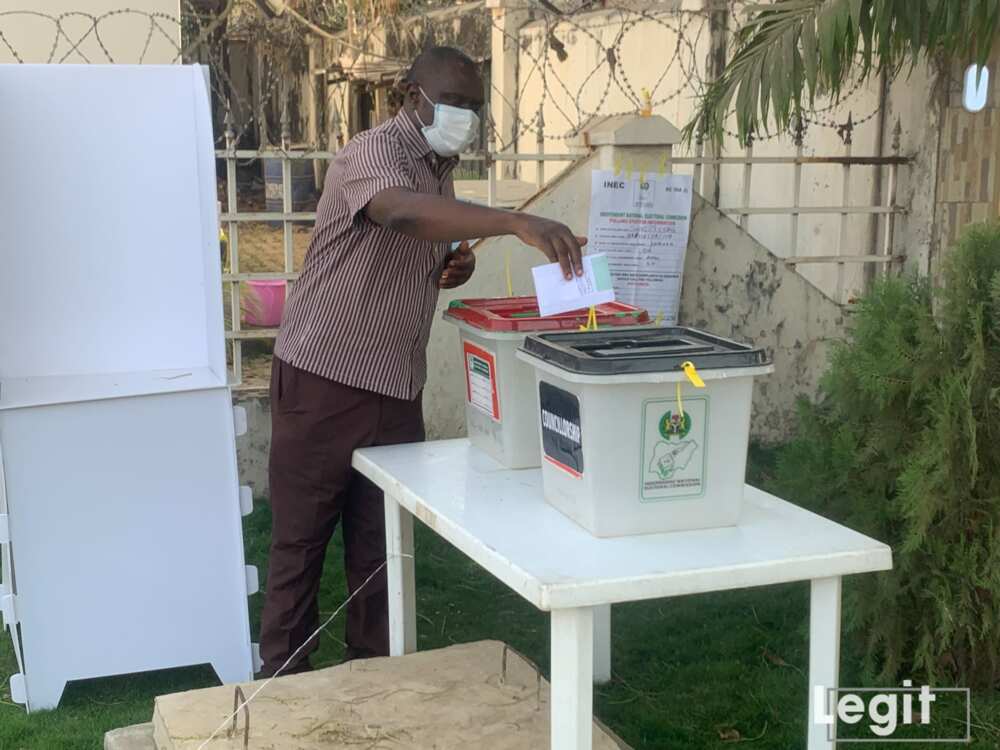 A polling unit in Abuja as captured by Legit.ng