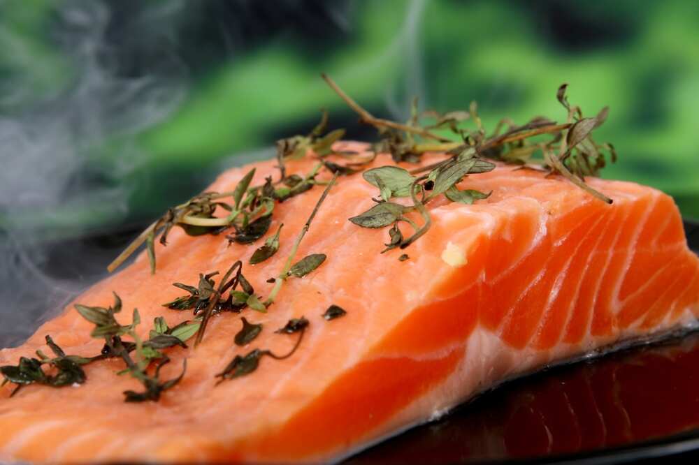 Pâtes au saumon : la recette pratique, rapide et délicieuse Pâtes au saumon : la recette pratique, rapide et délicieuse