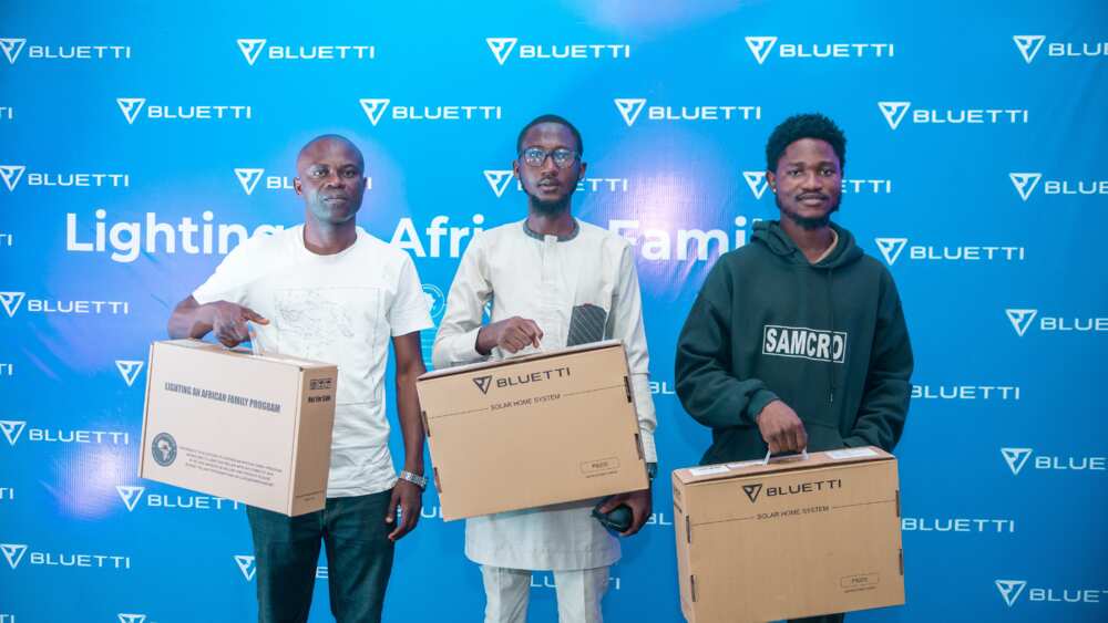 BLUETTI and YABATECH Holds 'Lighting an African Family' Charity Event BLUETTI and YABATECH Holds 'Lighting an African Family' Charity Event