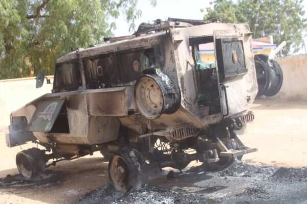 An kashe 'yan sanda biyar, an lalata dukiya a harin Boko Haram a Dapchi (Hotuna)