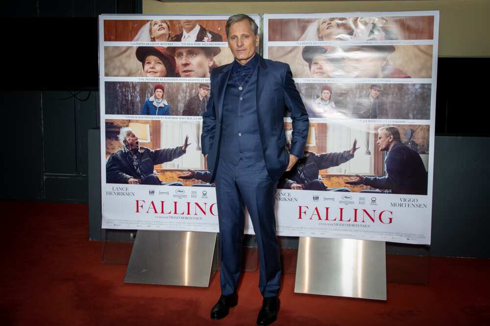 L'acteur et réalisateur Viggo Mortensen assiste à la première de "Falling" au cinéma UGC Les Halles le 15 octobre 2020 à Paris, France. (Photo de Marc Piasecki/WireImage)