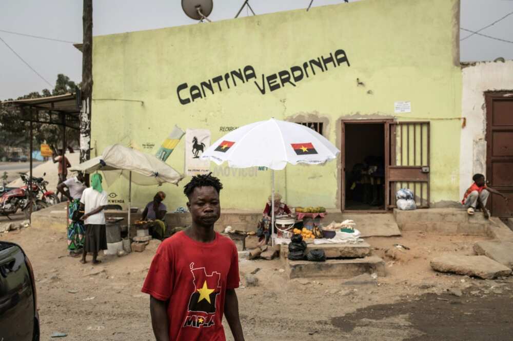The president's economic reforms have so far failed to translate into better living conditions for most Angolans, critics say The president's economic reforms have so far failed to translate into better living conditions for most Angolans, critics say