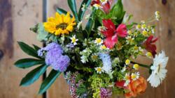 30+ love flowers: use floral arrangements to show your feelings