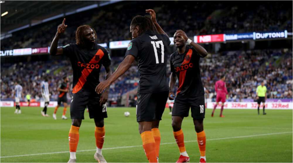 Alex Iwobi Does the Palliative Dance After Scoring in Everton’s 2–1 Win Over Huddersfield in Carabao Cup
