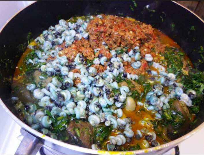 vegetable soup with ugu and waterleaf