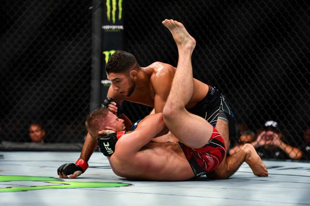 Farès Zianm contre Michal Figlak à l'UFC Paris Farès Zianm contre Michal Figlak à l'UFC Paris