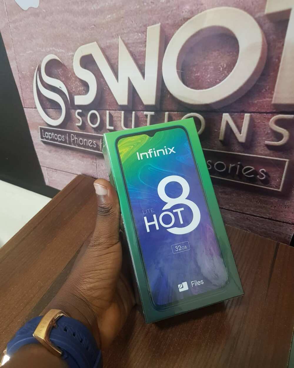 Infinix Hot 8 lite features