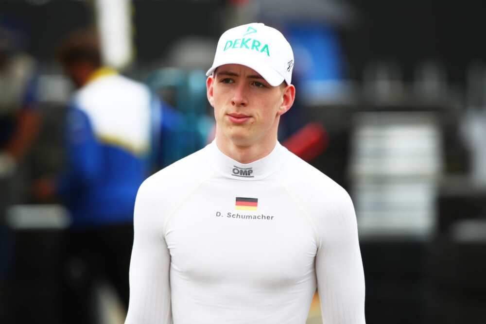 Mick Schumacher: La vie du fils du légendaire Michael Schumacher Mick Schumacher: La vie du fils du légendaire Michael Schumacher