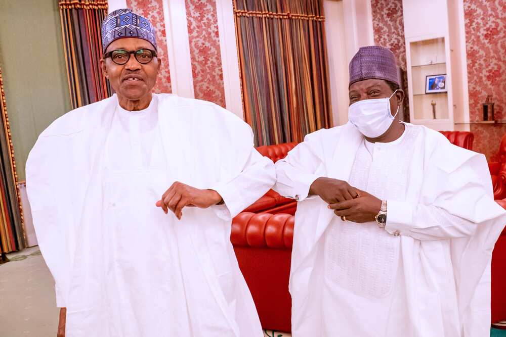 Breaking: Buhari, Nigerian governor meet behind closed doors amid FG's plan to lockdown state