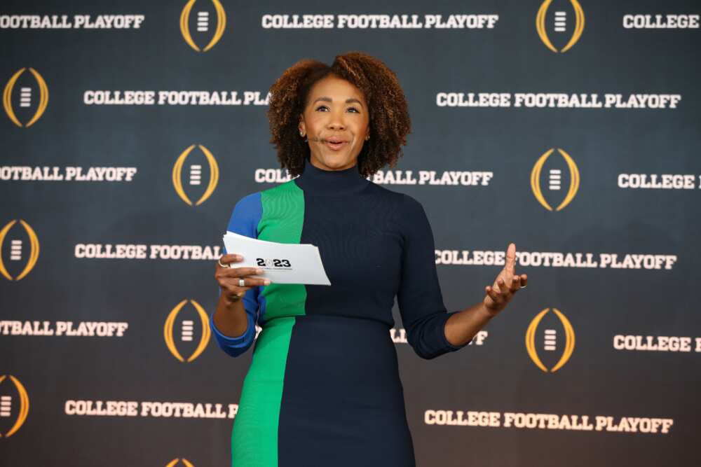 Female Sports Commentators : List of Female NFL Announcers, Reporters and  Commentators for CBS, FOX, NBC and ESPN? - The SportsRush