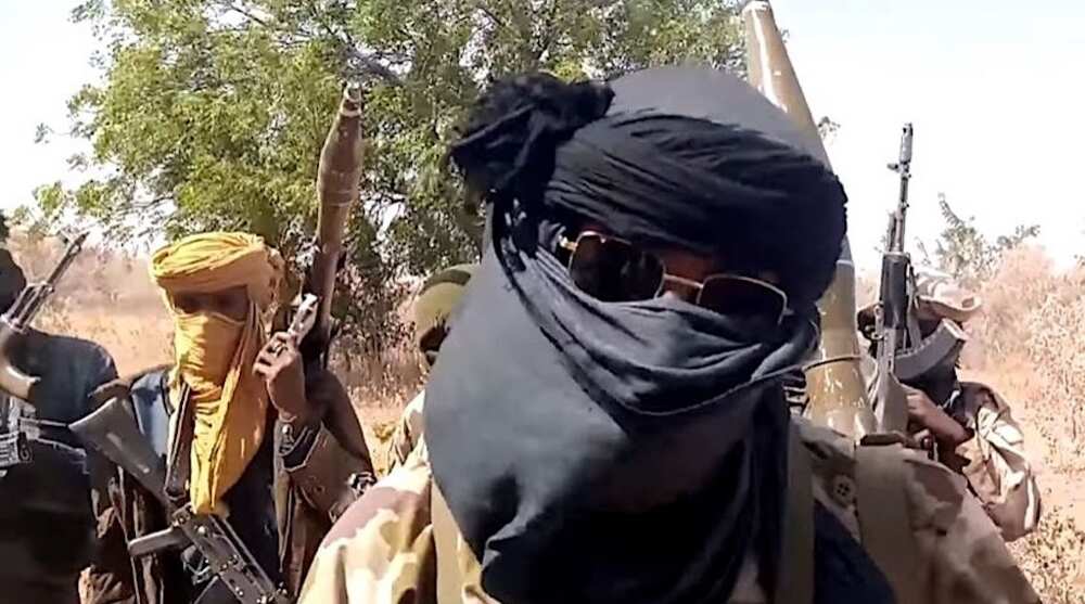 Zamfara: Ƴan bindiga sun sheƙe rai 1, sun tasa keyar 7 kan ƙin biyan haraji Zamfara: Ƴan bindiga sun sheƙe rai 1, sun tasa keyar 7 kan ƙin biyan haraji