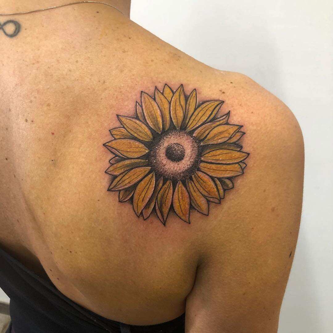 Luke Kimbrell | A fun traditional sunflower for my new friend . . . . . . # sunflower #sunflowertattoo #traditionalsunflower  #traditionalsunflowertattoo #... | Instagram