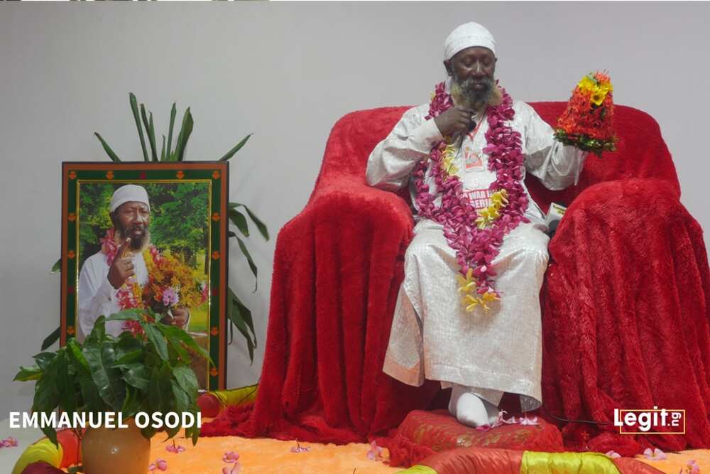 Guru Maharaj Ji says he can correct Buhari anytime he wants. Photo credit: Legit.ng