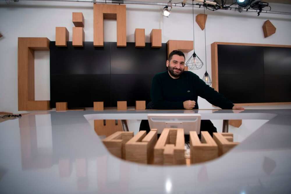 Mouloud Achour: ce que vous devez savoir sur le présentateur de Clique Mouloud Achour: ce que vous devez savoir sur le présentateur de Clique