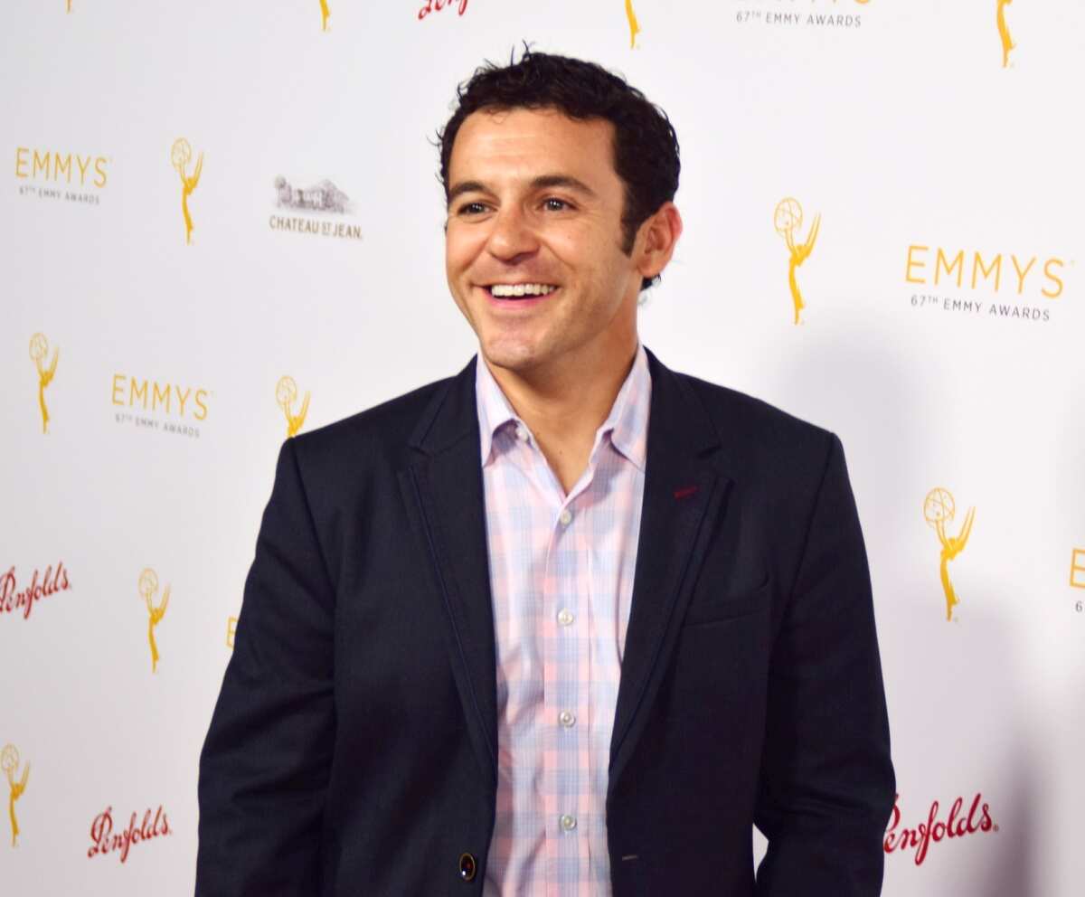 Fred Savage bio age net worth wife kids movies and TV shows