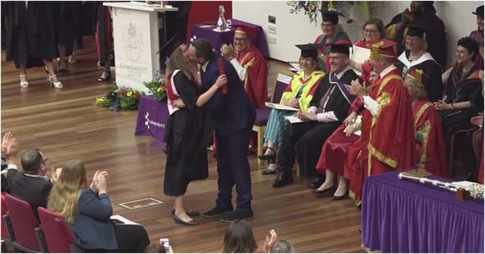 Double celebration as man proposes to girlfriend during her graduation