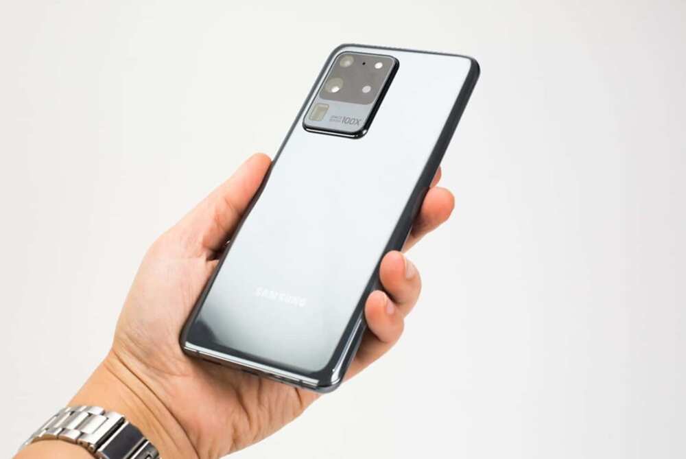 Samsung S20 Ultra details